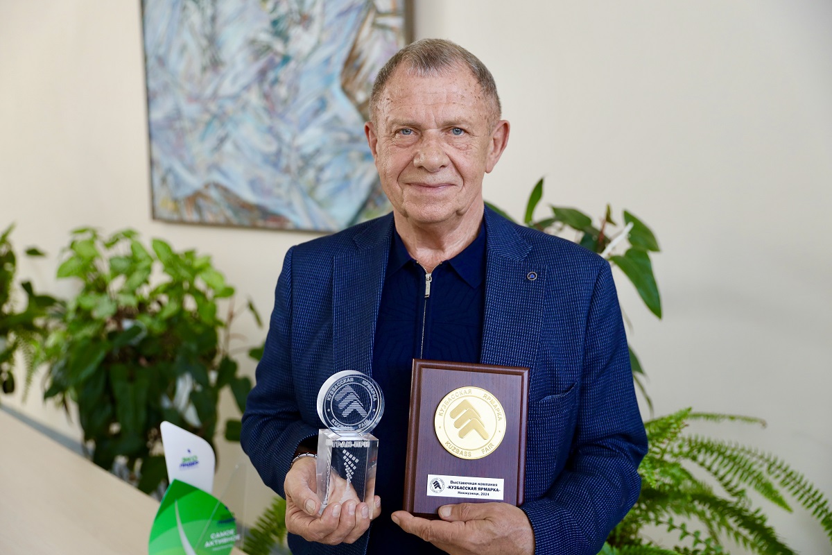 Лидер по внедрению зеленых технологий в РУК - начальник управления по охране окружающей среды Сергей Стебунов.JPG