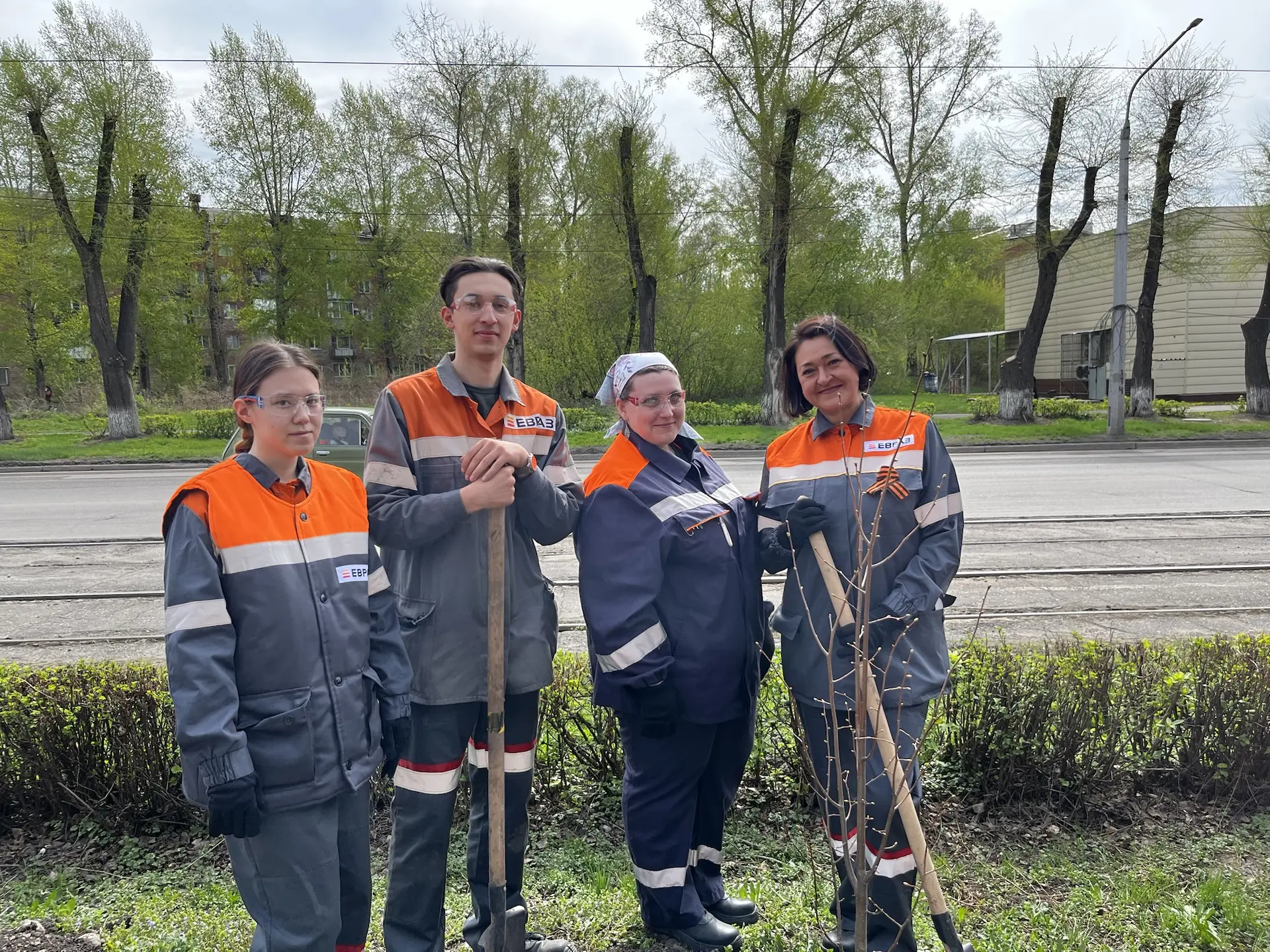 Сад памяти Заводской 3.jpg