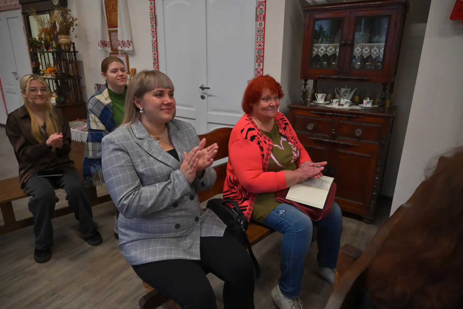 Пресс-конференция ЭД7.jpg Пресс-конференция ЭД7.jpg