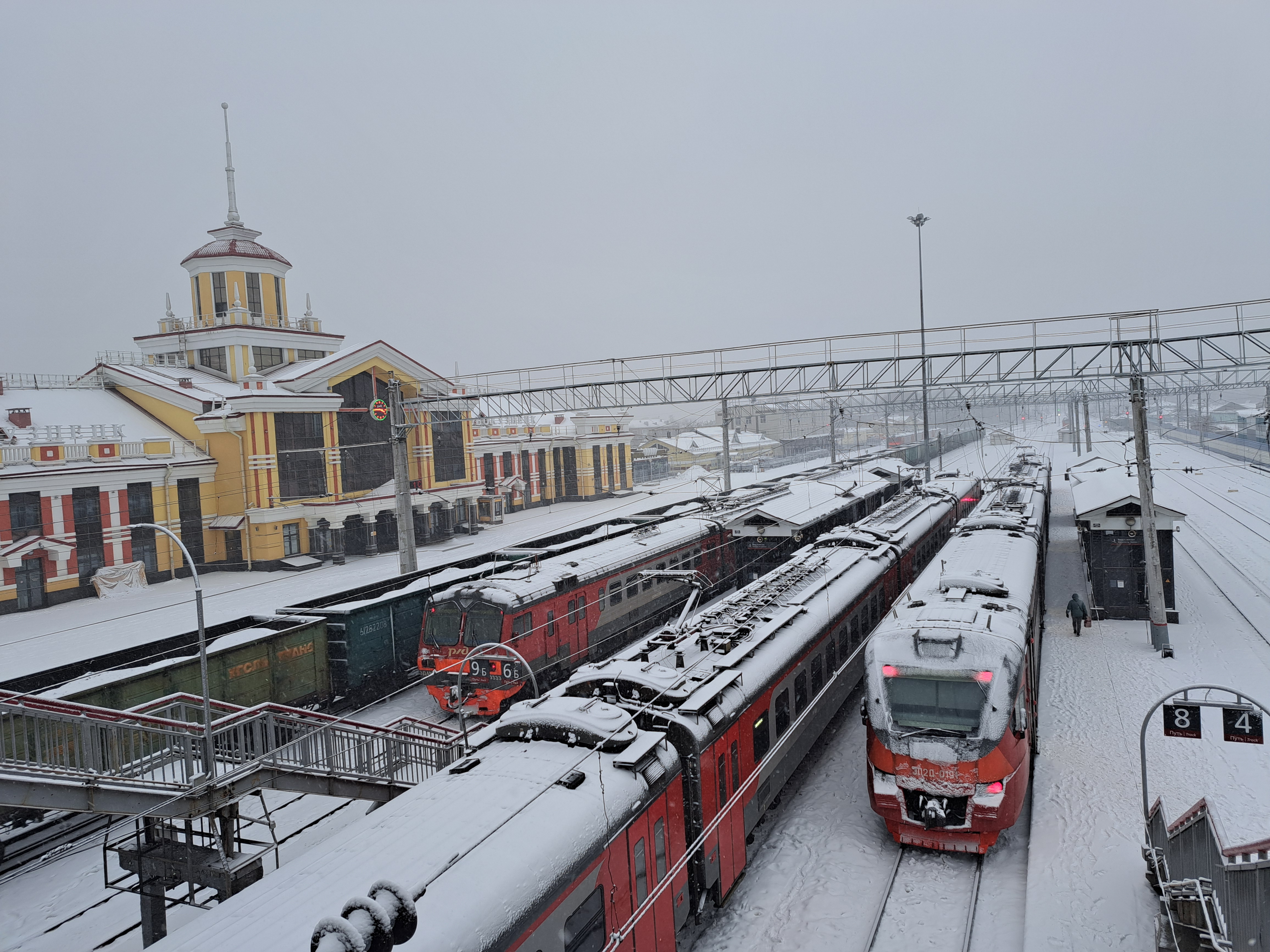 ЗСЖД-Кузбасс-Новокузнецк-вокзал.jpg